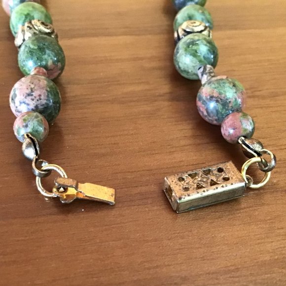 Semi-Precious Stone Necklace & Earrings Vintage - Picture 7 of 16